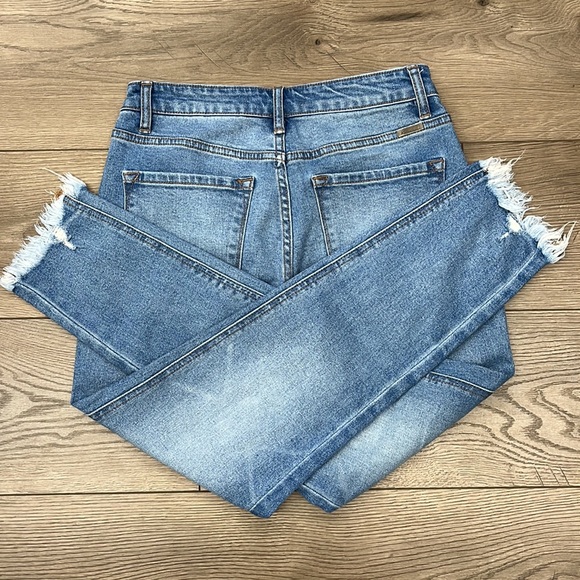 🥳HP🥳 KanCan High-Waisted Distressed Ankle Frayed Raw Hem Skinny Jeans - Picture 4 of 9